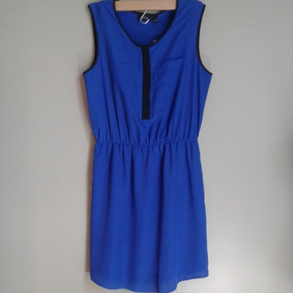 NWT APT 9 blue sleeveless dress host pick may 11th